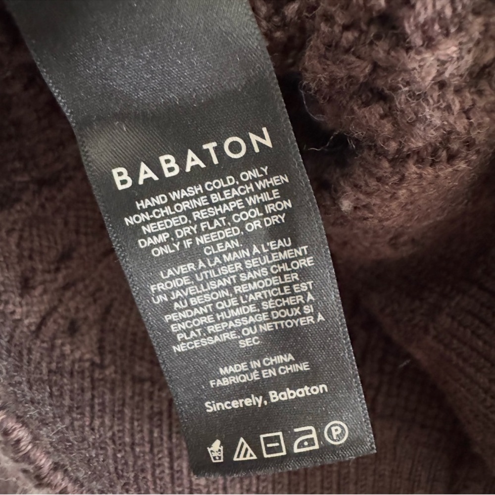 Aritizia Babaton
Emporia Marino Wool Cardigan - Picture 6 of 13